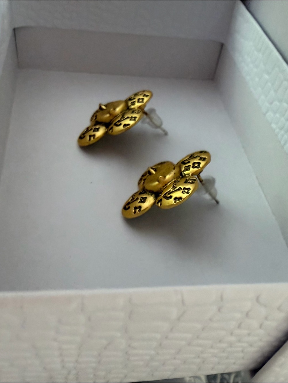 Gold Tine Flower Stud Earrings - Women Jewelry, Fashion Jewelry, New - Picture 2 of 10